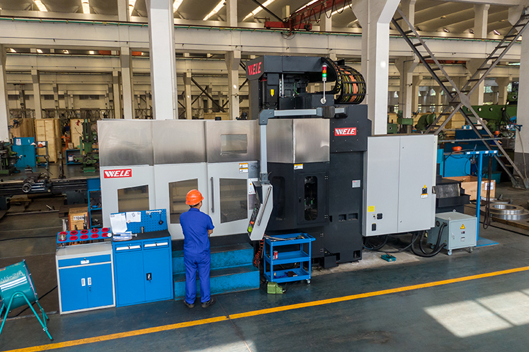 崴力龙门五面体加工中心